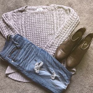 Sweater grey, wrists are rubbed. American Eagle